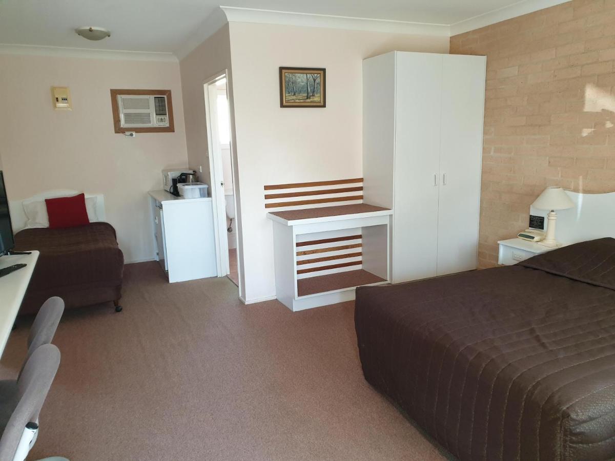 Blayney Central Motel Exterior photo