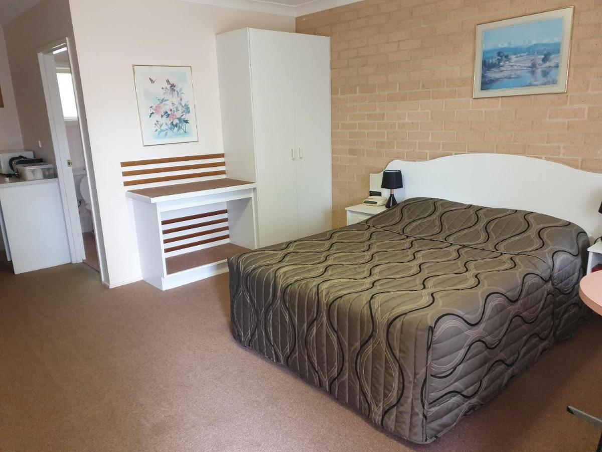Blayney Central Motel Exterior photo